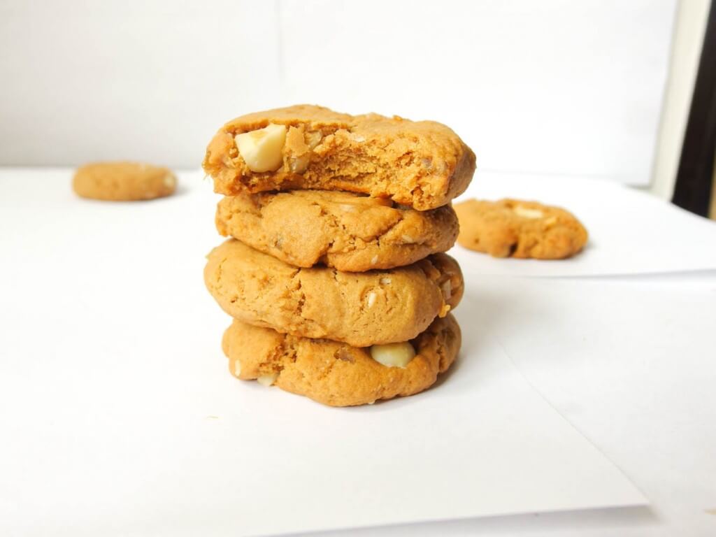 Chewy Coconut Butter Cookies with Macadamia Nuts and Candied Ginger - Yup, it's Vegan