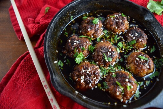 Classic Vegan Meatballs | yupitsvegan.com. Vegetarian meatballs perfect for simmering in teriyaki or your other favorite sauce!