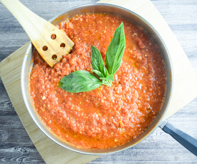 30 Minute Fresh Tomato Marinara