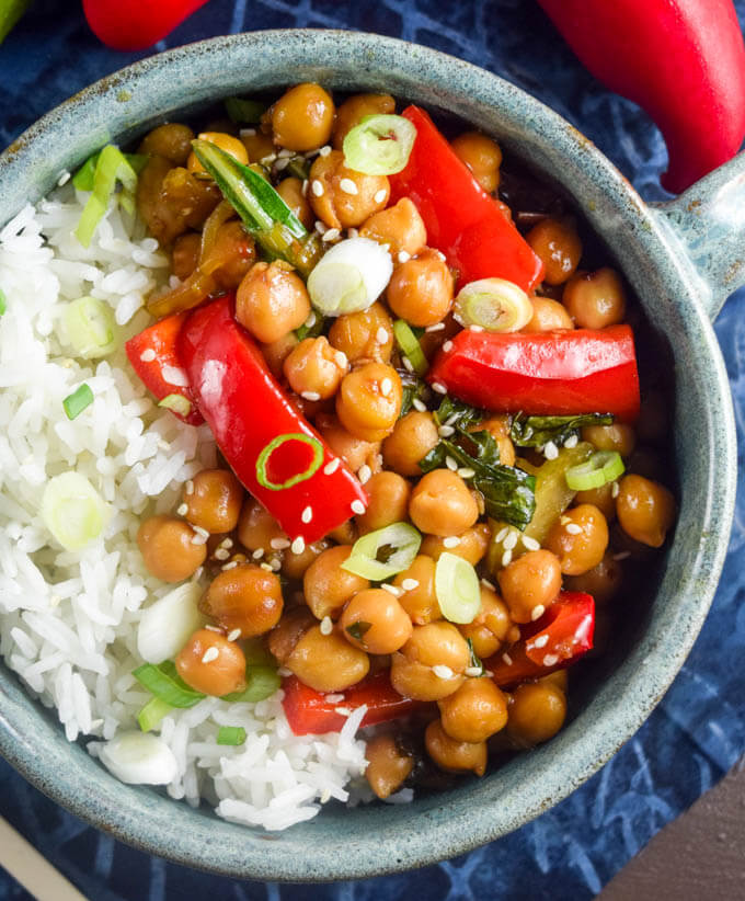 Kung pao chickpeas make a healthy version between takeout and authentic - simple, gluten free, vegan, and quick weeknight meal | Yup, it's Vegan