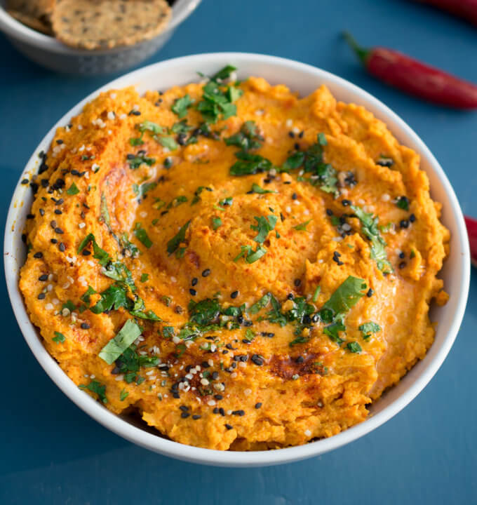 Harvest Ginger and Roasted Carrot Hummus | Yup, it's Vegan